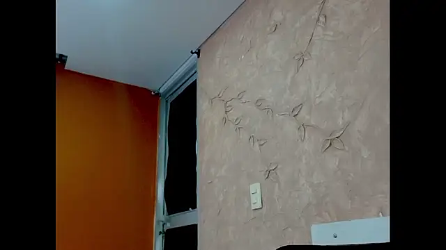 Miabonnett  online show from January 15, 2026, 12:19 pm