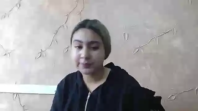 Miabonnett  online show from February 18, 2025, 12:06 pm