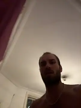 pervy devil online show from December 1, 2025, 3:29 am