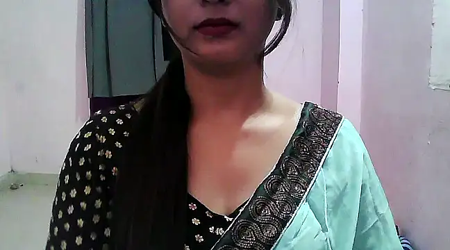 Snapshot of Model-Tanya chatting on February 4, 2025, 2:43 pm Model-Tanya online show from February 4, 2025, 2:43 pm