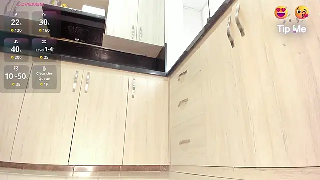 Snapshot of amelyaDreams chatting on October 22, 2025, 12:48 pm amelyaDreams online show from October 22, 2025, 12:48 pm