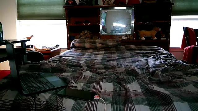 Snapshot of pimpdaddy4ever chatting on October 26, 2025, 5:46 pm pimpdaddy4ever online show from October 26, 2025, 5:46 pm