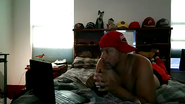 Snapshot of pimpdaddy4ever chatting on October 16, 2025, 12:24 pm pimpdaddy4ever online show from October 16, 2025, 12:24 pm