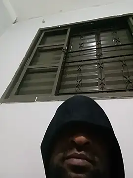 Snapshot of Beto0815 chatting on July 1, 2026, 2:34 am Beto0815 online show from July 1, 2026, 2:34 am