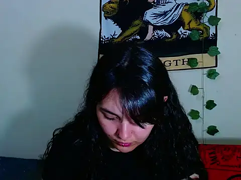 sweetiee mary online show from October 20, 2025, 6:41 pm