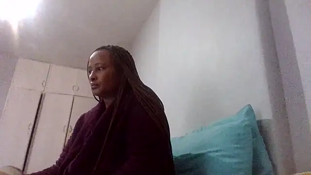 BabeAssXX online show from April 23, 2026, 6:31 am