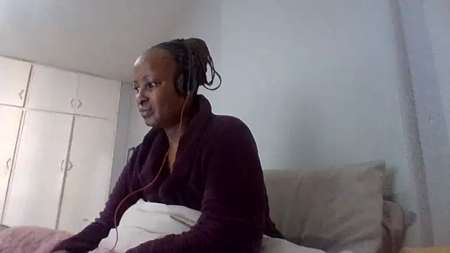 BabeAssXX online show from June 29, 2026, 7:04 am