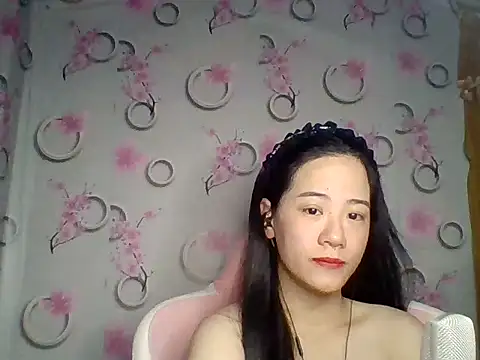 Snapshot of Nana-68 chatting on November 22, 2025, 5:12 pm Nana-68 online show from November 22, 2025, 5:12 pm