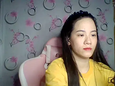 Snapshot of Nana-68 chatting on November 16, 2025, 3:06 pm Nana-68 online show from November 16, 2025, 3:06 pm