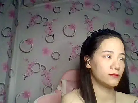 Snapshot of Nana-68 chatting on November 10, 2025, 1:38 pm Nana-68 online show from November 10, 2025, 1:38 pm