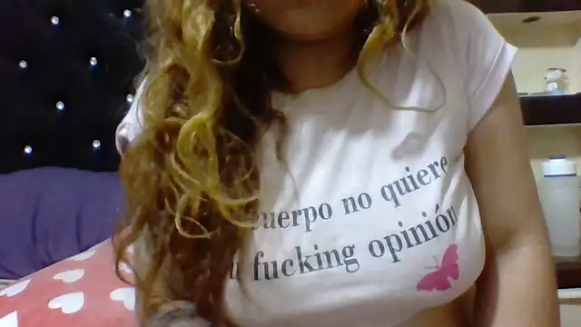 Jennxdolls online show from January 22, 2025, 5:05 am