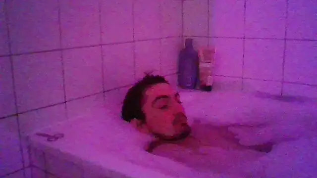 Wesleymodel online show from March 11, 2026, 10:59 pm