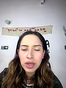 Snapshot of little-Emma chatting on October 8, 2025, 2:57 am little-Emma online show from October 8, 2025, 2:57 am