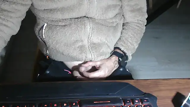 Adri gard online show from December 2, 2025, 9:16 pm