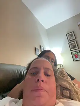 Snapshot of itsdaddi2u chatting on October 27, 2025, 1:28 am itsdaddi2u online show from October 27, 2025, 1:28 am