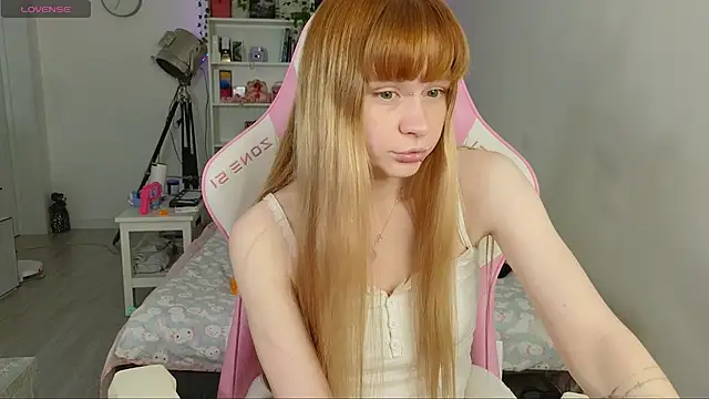 Snapshot of Milia_Parker chatting on September 30, 2025, 11:00 pm Milia Parker online show from September 30, 2025, 11:00 pm