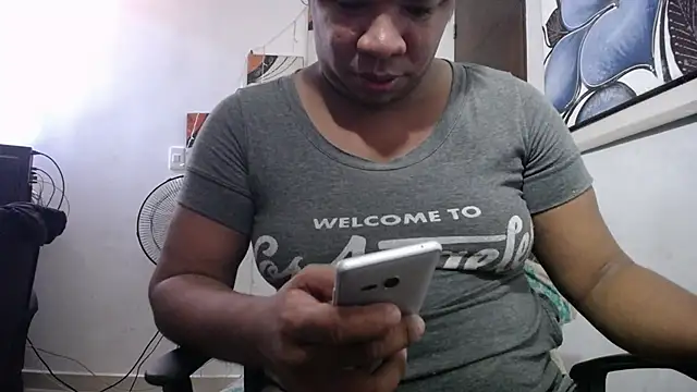Snapshot of tsbigcock10incock chatting on August 1, 2026, 1:31 pm tsbigcock10incock online show from August 1, 2026, 1:31 pm