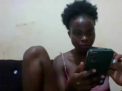 sexxyqueenn22 online show from March 21, 2025, 9:45 pm