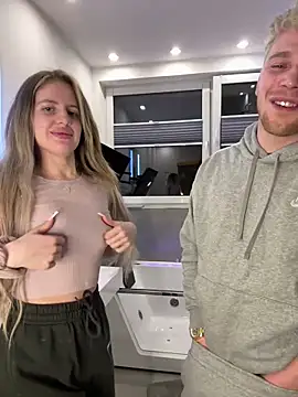 Snapshot of NickyGold_Official chatting on February 26, 2025, 12:30 am NickyGold Official online show from February 26, 2025, 12:30 am