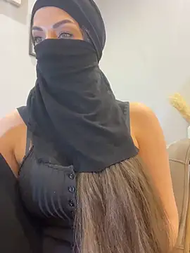 Snapshot of Amberonee31 chatting on February 23, 2026, 8:20 pm Amberonee31 online show from February 23, 2026, 8:20 pm