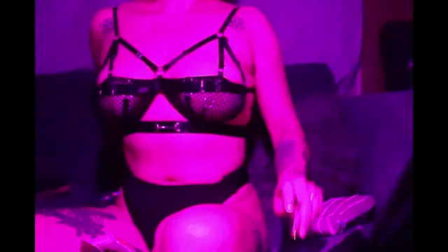 estivalia xxx online show from March 28, 2026, 2:45 am