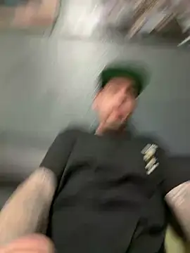 Snapshot of Lightningmccream36 chatting on March 23, 2026, 4:34 am Lightningmccream36 online show from March 23, 2026, 4:34 am