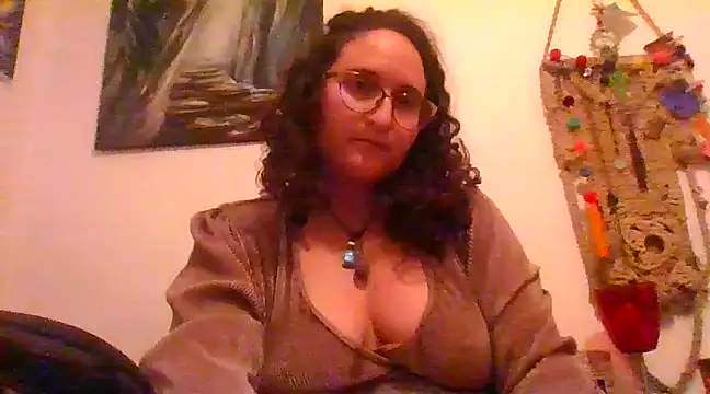 juicyrubies online show from February 5, 2025, 12:38 pm