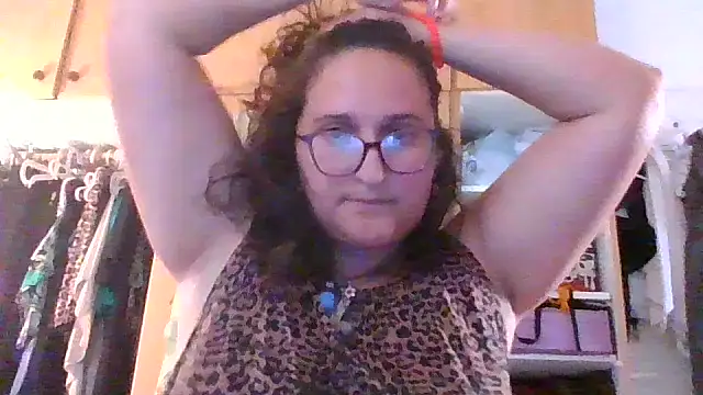 juicyrubies online show from November 5, 2025, 9:12 am