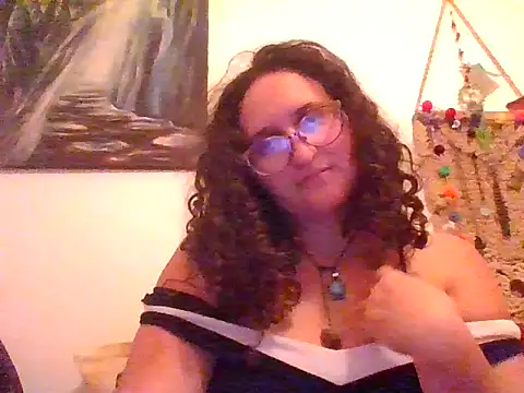 juicyrubies online show from January 19, 2025, 3:21 pm