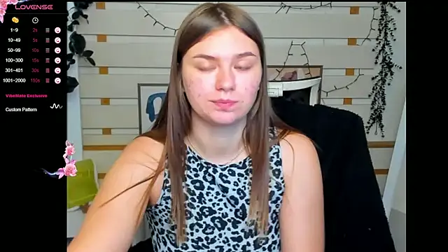Snapshot of Josephine_Kiss chatting on May 12, 2026, 10:32 am Josephine Kiss online show from May 12, 2026, 10:32 am