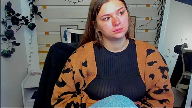 Snapshot of Josephine_Kiss chatting on April 26, 2026, 7:27 am Josephine Kiss online show from April 26, 2026, 7:27 am