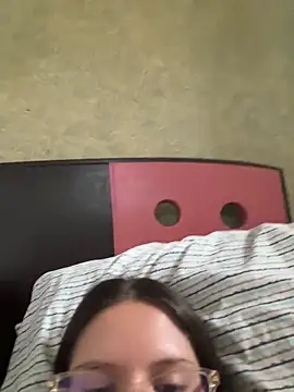 Snapshot of livgomez chatting on February 23, 2025, 12:48 pm livgomez online show from February 23, 2025, 12:48 pm