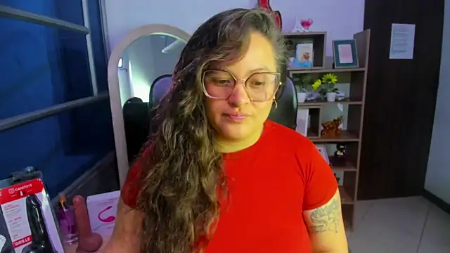 SaraThomso online show from September 30, 2025, 3:23 am