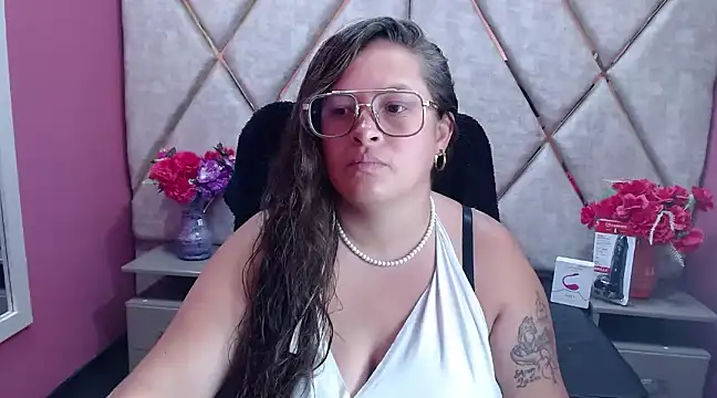 SaraThomso online show from March 13, 2025, 3:00 am