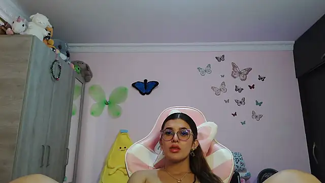 caroline jonson online show from March 1, 2026, 7:03 pm