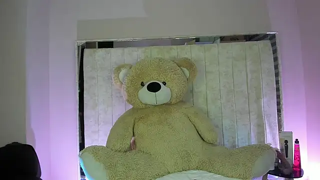 Snapshot of Danna_777_ chatting on November 29, 2025, 1:28 am Danna 777 online show from November 29, 2025, 1:28 am