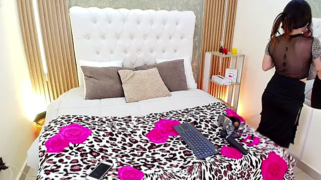 Snapshot of Tifanny_Sweett chatting on March 11, 2026, 8:25 pm Tifanny Sweett online show from March 11, 2026, 8:25 pm