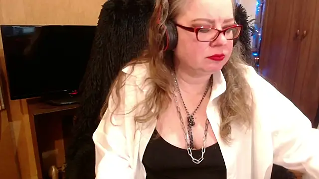 Miss Tress online show from February 7, 2025, 7:06 pm