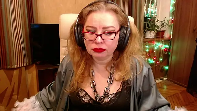 Miss Tress online show from May 11, 2026, 7:55 pm
