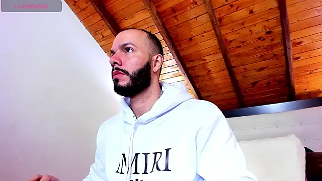 Tom Bailey online show from October 9, 2025, 12:49 pm