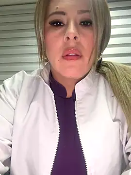 ALONDRAMILF online show from December 20, 2025, 1:30 am