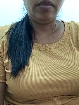 Lanyingxin18 online show from April 25, 2026, 3:31 am