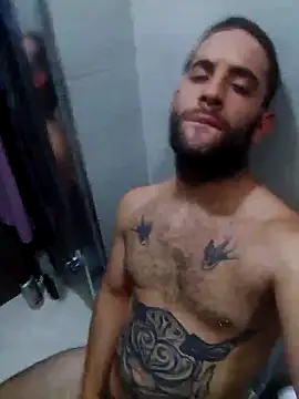 Snapshot of bearguy998 chatting on September 9, 2025, 6:50 pm bearguy998 online show from September 9, 2025, 6:50 pm