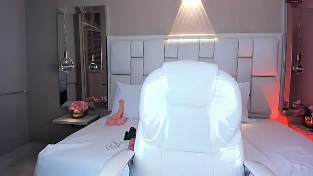 Snapshot of JessyEvans chatting on December 4, 2025, 7:13 pm JessyEvans online show from December 4, 2025, 7:13 pm