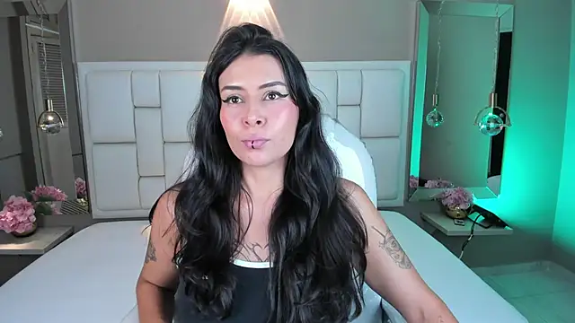 Snapshot of JessyEvans chatting on November 13, 2025, 7:51 pm JessyEvans online show from November 13, 2025, 7:51 pm