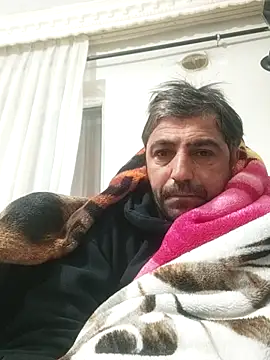 Snapshot of Muratcanik44 chatting on March 7, 2026, 2:29 am Muratcanik44 online show from March 7, 2026, 2:29 am