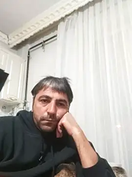 Snapshot of Muratcanik44 chatting on March 3, 2026, 11:23 pm Muratcanik44 online show from March 3, 2026, 11:23 pm