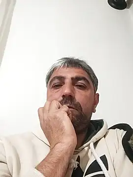 Snapshot of Muratcanik44 chatting on February 4, 2026, 5:52 pm Muratcanik44 online show from February 4, 2026, 5:52 pm