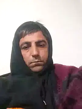 Snapshot of Muratcanik44 chatting on February 25, 2026, 11:48 pm Muratcanik44 online show from February 25, 2026, 11:48 pm