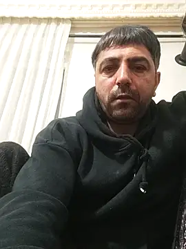 Snapshot of Muratcanik44 chatting on February 15, 2026, 11:03 pm Muratcanik44 online show from February 15, 2026, 11:03 pm